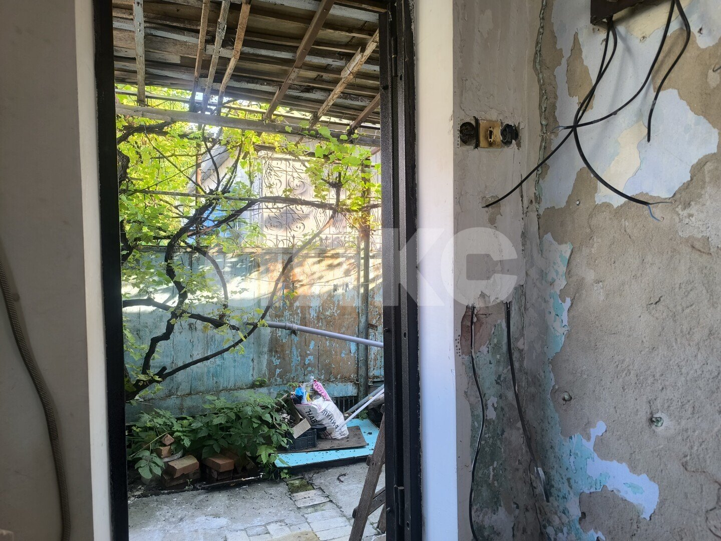 Фото №5: Дом <span class="whitespace-nowrap">57 м²</span> <span class="whitespace-nowrap">+ 3 сот.</span>, <span class="whitespace-nowrap">1 эт.</span> - Армавир, мкр. Родина, ул. 30 лет Победы, 42