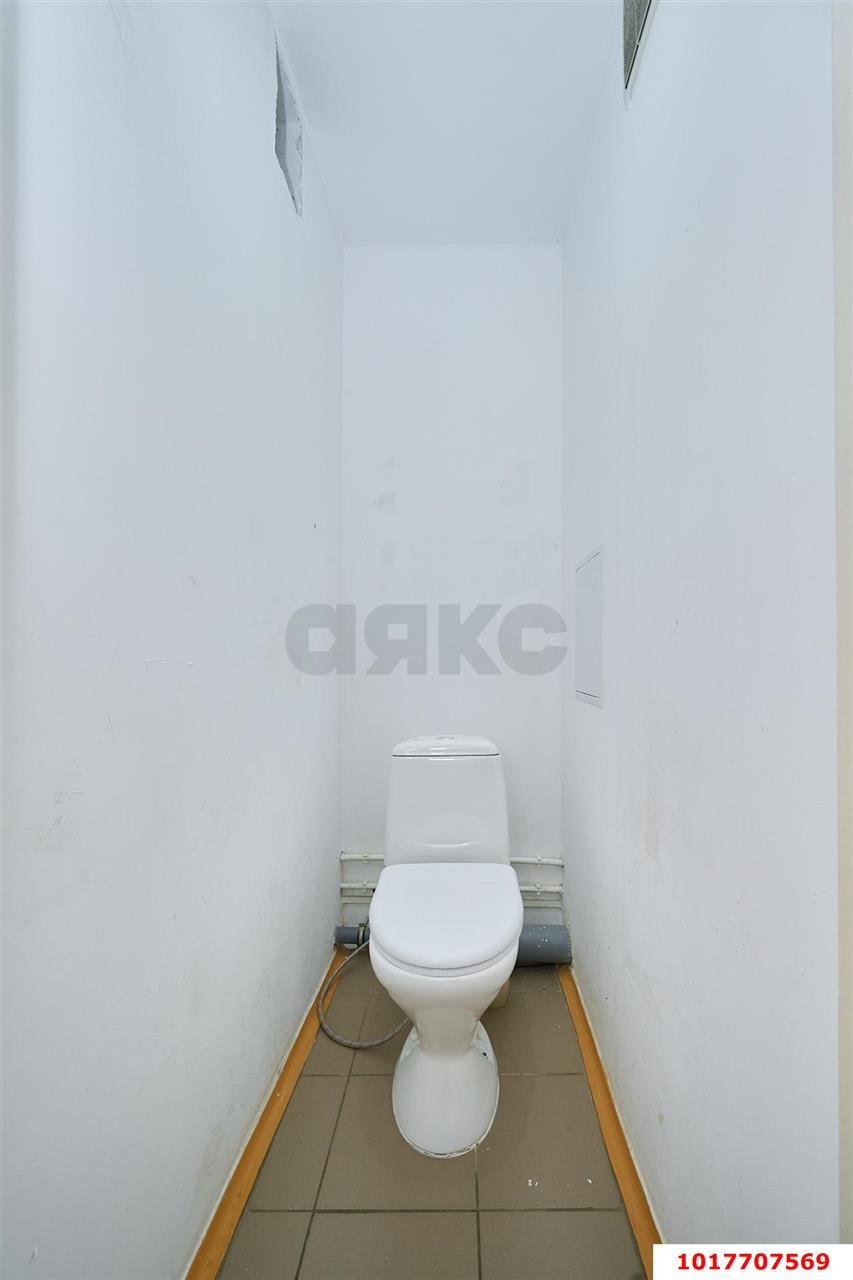 Фото №9: 2-комнатная квартира <span class="whitespace-nowrap">64 м²</span>, <span class="whitespace-nowrap">9/16 эт.</span> - Краснодар, Прикубанский внутригородской округ, мкр. Восточно-Кругликовский, ул. им. Героя Яцкова И.В., 28