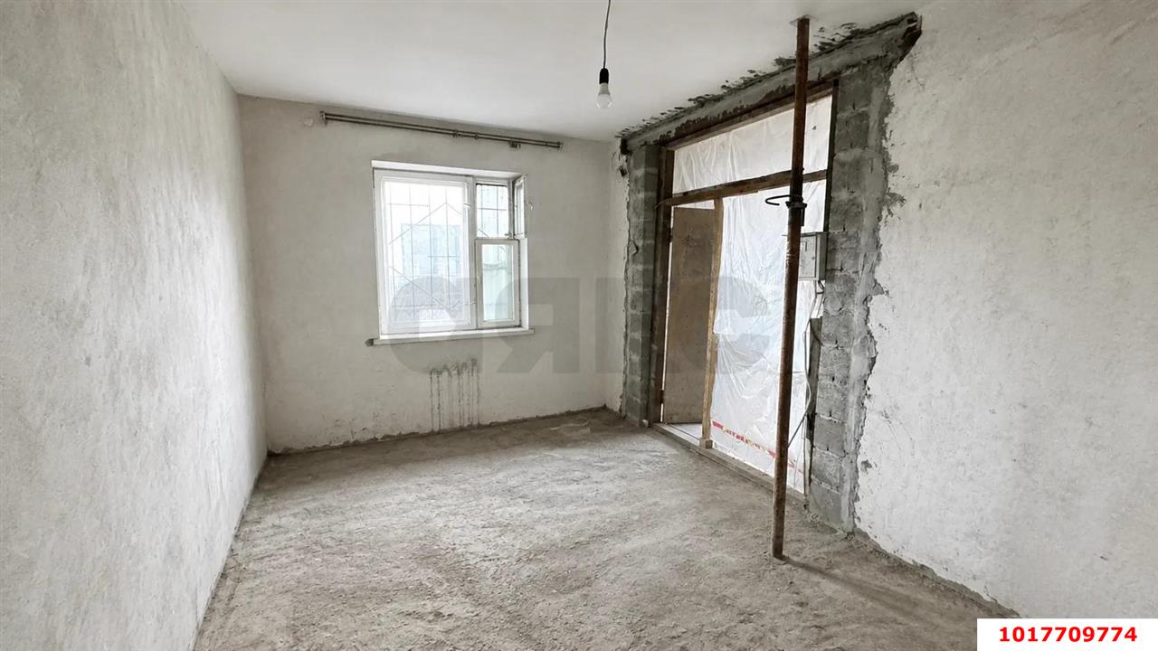 Фото №4: Дом <span class="whitespace-nowrap">180 м²</span> <span class="whitespace-nowrap">+ 6 сот.</span>, <span class="whitespace-nowrap">2 эт.</span> - Краснодар, Прикубанский внутригородской округ, Сады Калинина, мкр. СНТ Радист, ул. Персиковая, 28