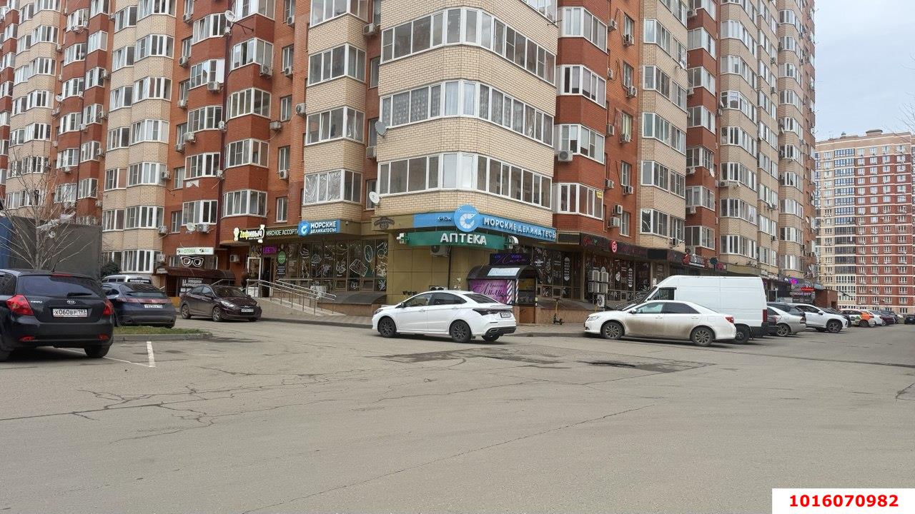 Фото №5: Торговое помещение <span class="whitespace-nowrap">72 м²</span>, <span class="whitespace-nowrap">1/24 эт.</span> - Краснодар, Прикубанский внутригородской округ, Панорама, мкр. ЖК Панорама, ул. Восточно-Кругликовская, 22/3