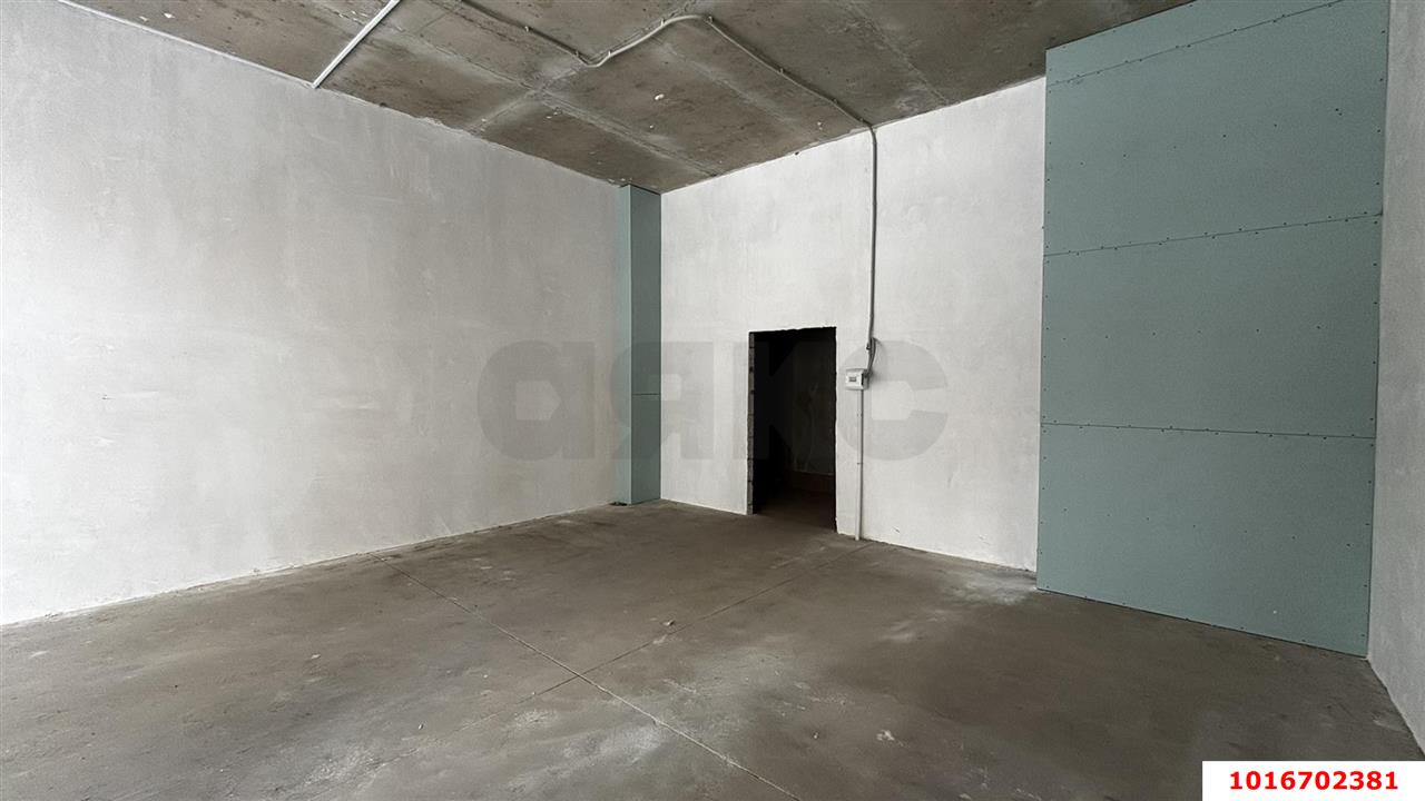Фото №5: Торговое помещение <span class="whitespace-nowrap">46 м²</span>, <span class="whitespace-nowrap">1/9 эт.</span> - Краснодар, Прикубанский внутригородской округ, мкр. жилой комплекс Друзья, ул. имени Генерала Брусилова, 28к4