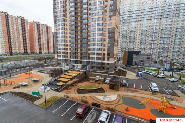 Фото №1: 2-комнатная квартира <span class="whitespace-nowrap">44 м²</span>, <span class="whitespace-nowrap">18/22 эт.</span> - Краснодар, мкр. ЖК Улыбка, ул. имени Героя Георгия Бочарникова, 2