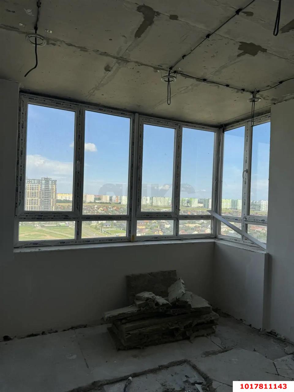 Фото №3: 2-комнатная квартира <span class="whitespace-nowrap">47 м²</span>, <span class="whitespace-nowrap">18/22 эт.</span> - Краснодар, Прикубанский внутригородской округ, мкр. ЖК Улыбка, ул. имени Героя Георгия Бочарникова, 2
