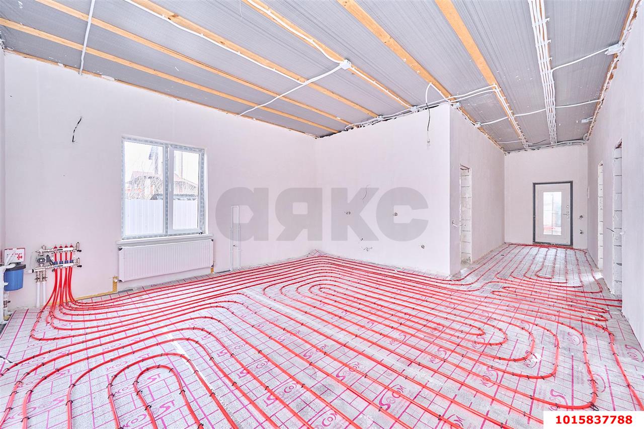 Фото №15: Дом <span class="whitespace-nowrap">118 м²</span> <span class="whitespace-nowrap">+ 10.22 сот.</span>, <span class="whitespace-nowrap">1 эт.</span> - Лазурный, мкр. Прикубанский внутригородской округ, ул. Октябрьская, 44