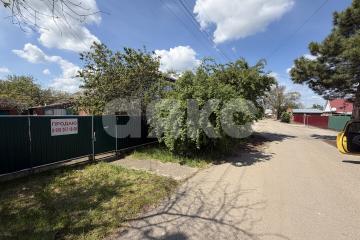 Фото №1: Дом <span class="whitespace-nowrap">75 м²</span> <span class="whitespace-nowrap">+ 9.17 сот.</span>, <span class="whitespace-nowrap">1 эт.</span> - Кореновск, мкр. 1-й квартал, ул. Хлеборобская, 146