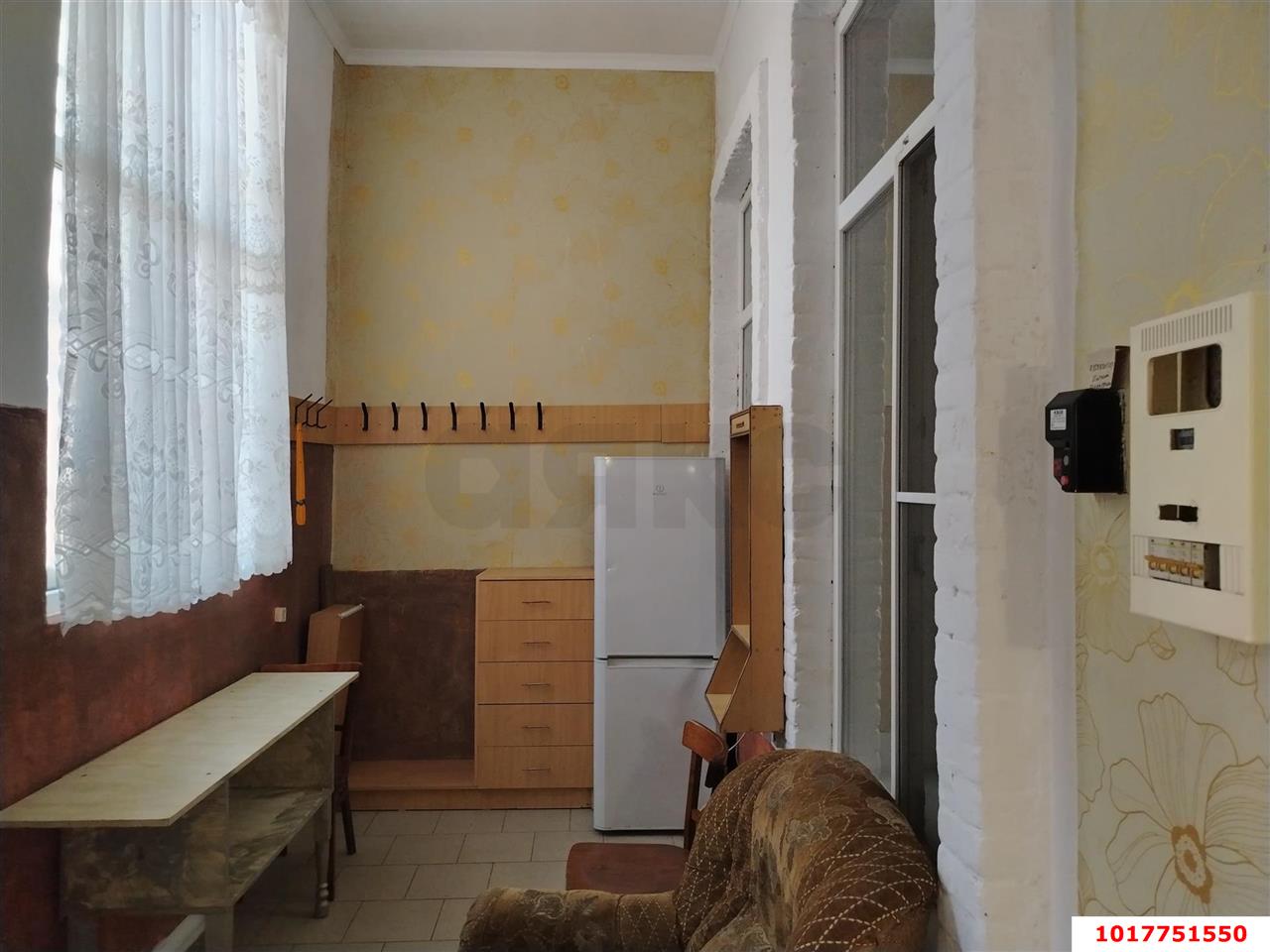 Фото №2: 1-комнатная квартира <span class="whitespace-nowrap">31 м²</span>, <span class="whitespace-nowrap">1/2 эт.</span> - Краснодар, Центральный внутригородской округ, мкр. Центральный, ул. Янковского, 80