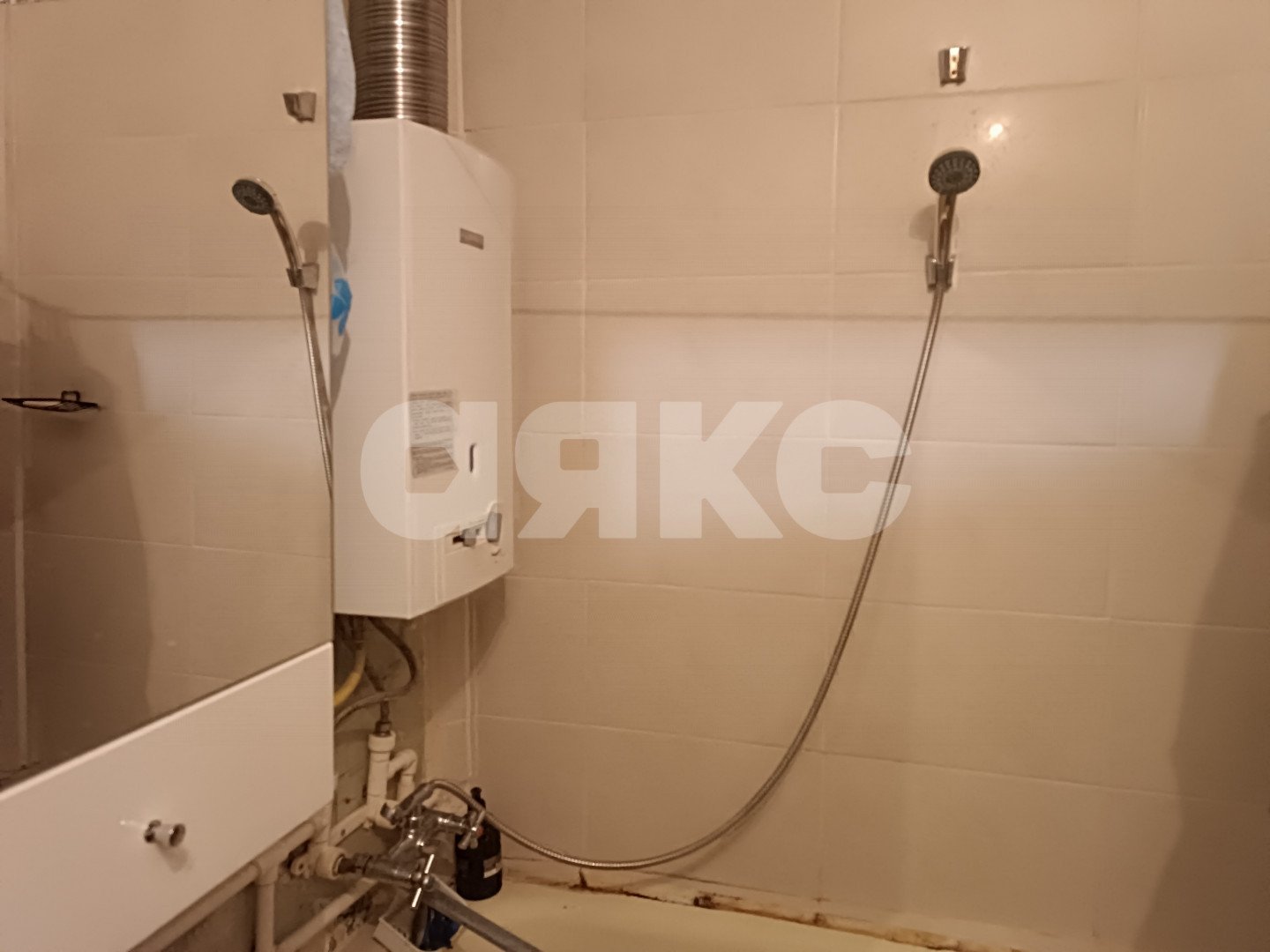 Фото №5: 2-комнатная квартира <span class="whitespace-nowrap">45 м²</span>, <span class="whitespace-nowrap">4/5 эт.</span> - Волгоград, Тракторозаводский, мкр. Горный, ул. Загорская, 19