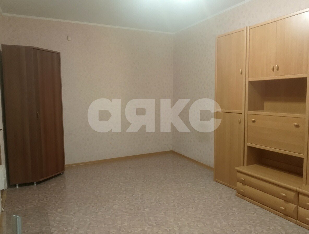 Фото №4: 1-комнатная квартира <span class="whitespace-nowrap">37 м²</span>, <span class="whitespace-nowrap">1/5 эт.</span> - Волгоград, р. Краснооктябрьский, пр-кт Металлургов, 24
