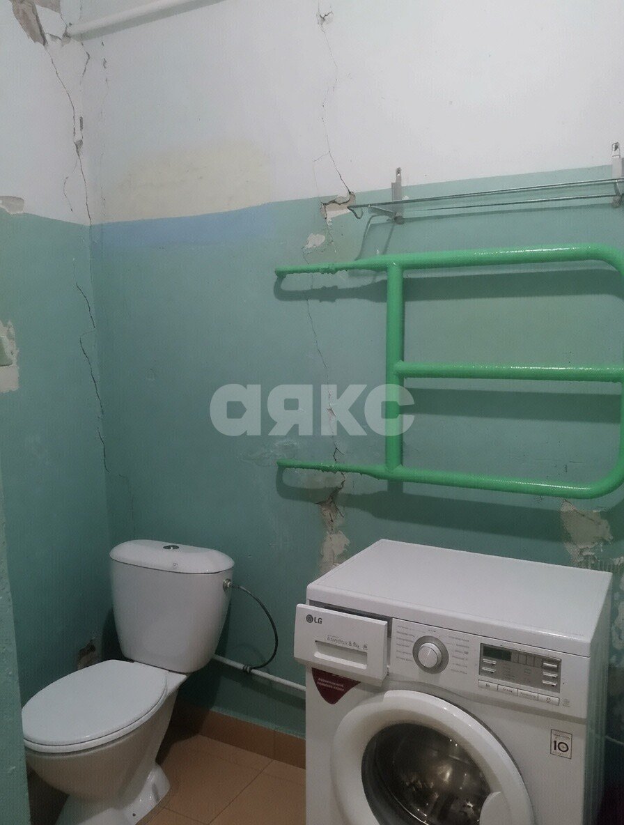 Фото №9: 1-комнатная квартира <span class="whitespace-nowrap">37 м²</span>, <span class="whitespace-nowrap">1/5 эт.</span> - Волгоград, р. Краснооктябрьский, пр-кт Металлургов, 24