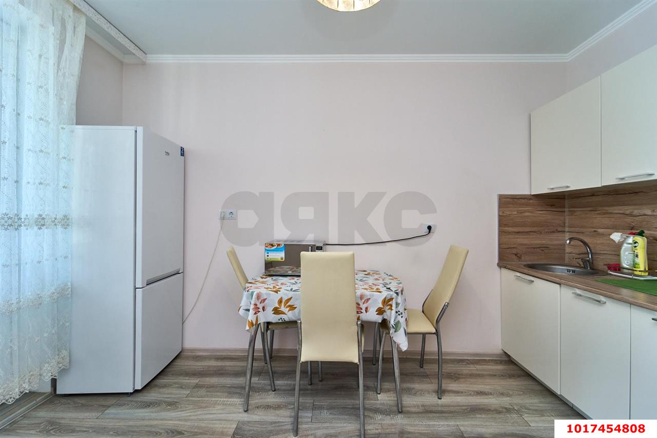 Фото №9: 1-комнатная квартира <span class="whitespace-nowrap">40 м²</span>, <span class="whitespace-nowrap">14/24 эт.</span> - Краснодар, Карасунский внутригородской округ, Хлопчато-бумажный Комбинат, мкр. жилой комплекс Галактика, ул. Уральская, 71к1