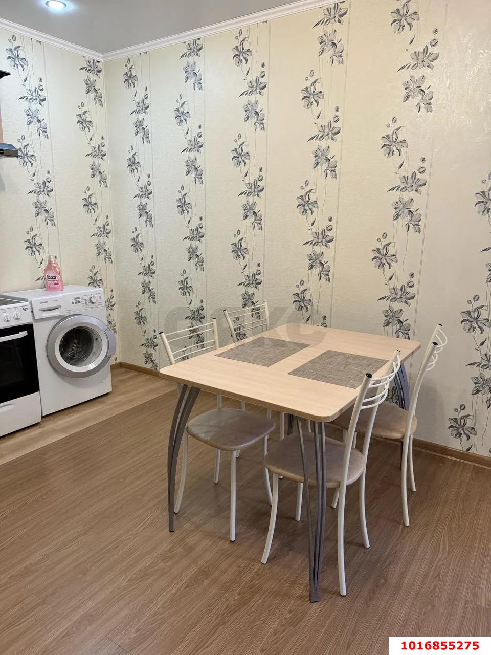Фото №2: 2-комнатная квартира <span class="whitespace-nowrap">67 м²</span>, <span class="whitespace-nowrap">4/25 эт.</span> - Краснодар, Прикубанский внутригородской округ, мкр. 40 лет Победы, ул. имени 40-летия Победы, 60