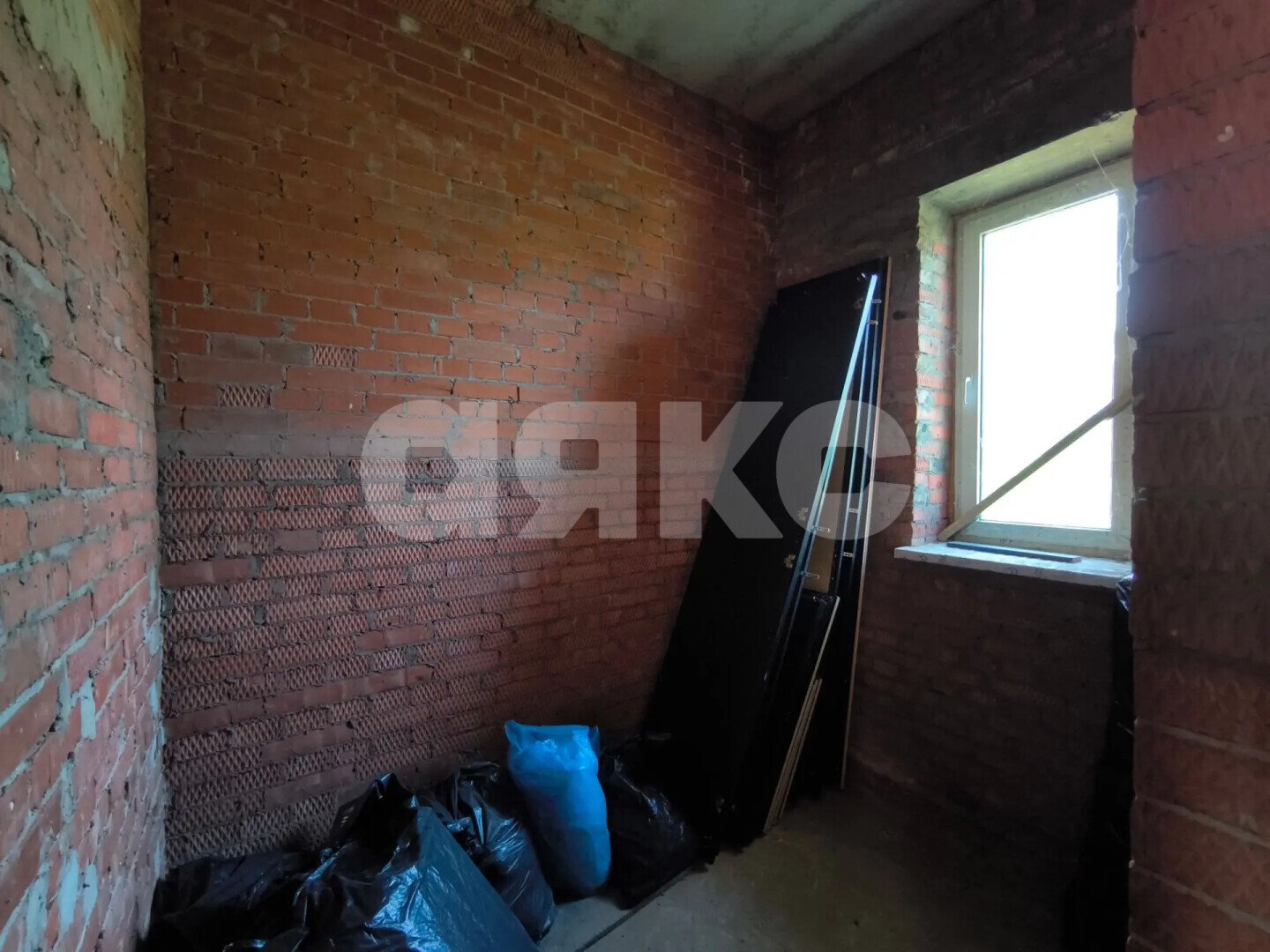Фото №6: Дом <span class="whitespace-nowrap">187 м²</span> <span class="whitespace-nowrap">+ 6.42 сот.</span>, <span class="whitespace-nowrap">2 эт.</span> - Горячий Ключ, мкр. Курортная Зона, ул. Советская