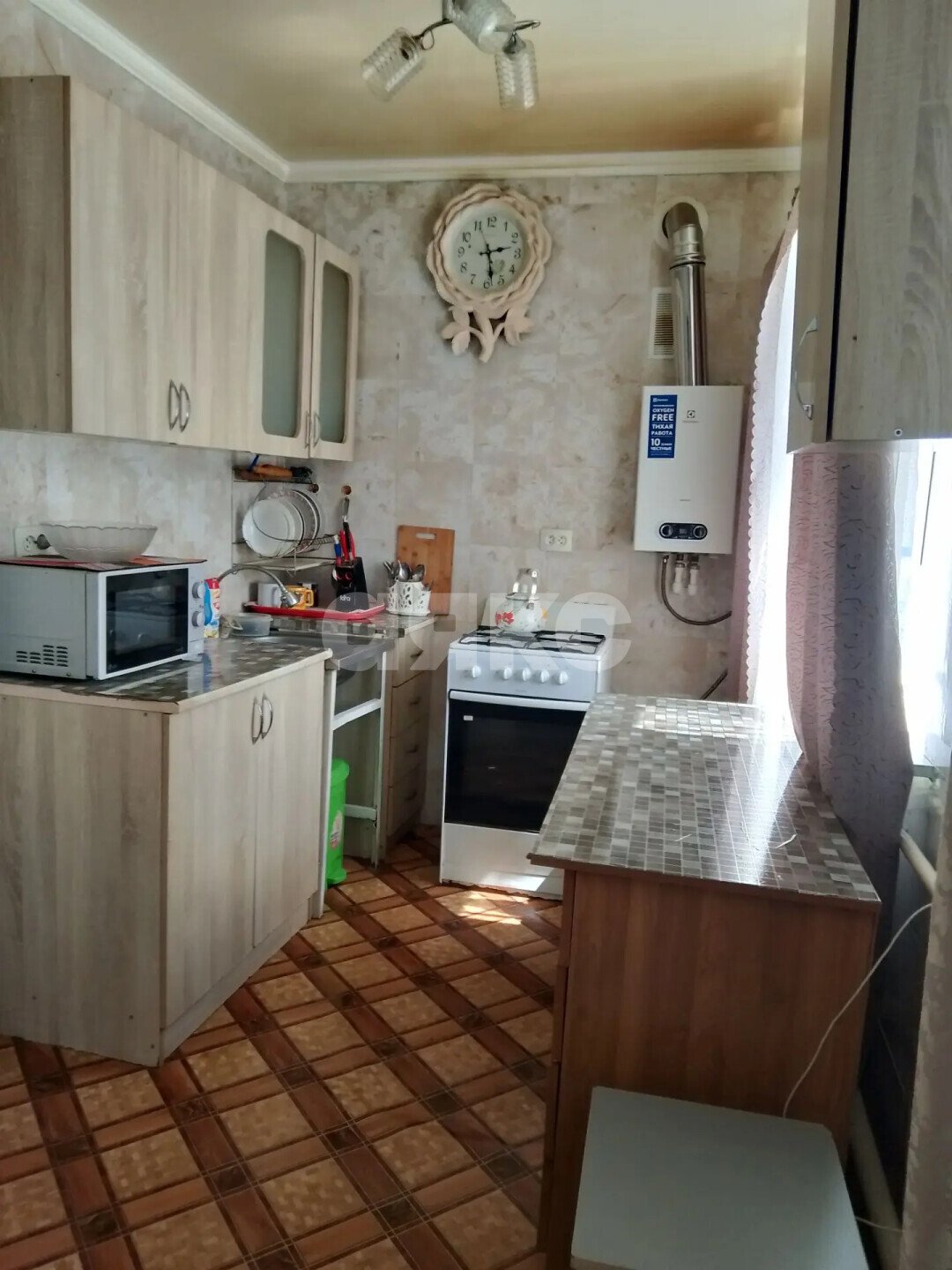 Фото №7: 2-комнатная квартира <span class="whitespace-nowrap">44 м²</span>, <span class="whitespace-nowrap">1/2 эт.</span> - Кирова, ул. Мира, 21