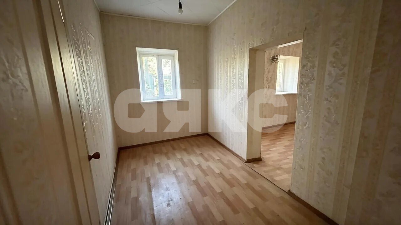 Фото №9: Таунхаус <span class="whitespace-nowrap">85 м²</span> <span class="whitespace-nowrap">+ 426 сот.</span>, <span class="whitespace-nowrap">1 эт.</span> - Армавир, мкр. Линии, ул. 18-я Линия, 10
