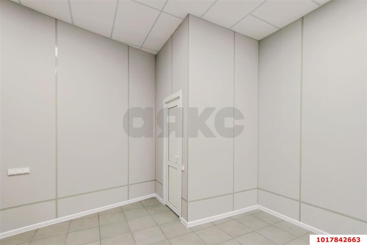 Фото №18: Торговое помещение <span class="whitespace-nowrap">175 м²</span>, <span class="whitespace-nowrap">1/1 эт.</span> - Краснодар, Карасунский внутригородской округ, мкр. Камвольно-суконный Комбинат, ул. Уральская, 83А