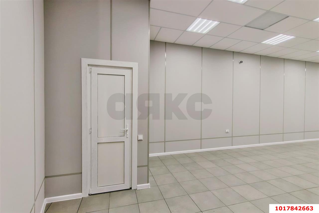 Фото №17: Торговое помещение <span class="whitespace-nowrap">175 м²</span>, <span class="whitespace-nowrap">1/1 эт.</span> - Краснодар, Карасунский внутригородской округ, мкр. Камвольно-суконный Комбинат, ул. Уральская, 83А