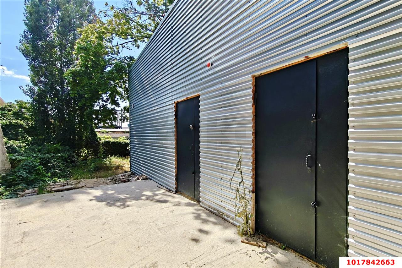 Фото №10: Торговое помещение <span class="whitespace-nowrap">175 м²</span>, <span class="whitespace-nowrap">1/1 эт.</span> - Краснодар, Карасунский внутригородской округ, мкр. Камвольно-суконный Комбинат, ул. Уральская, 83А