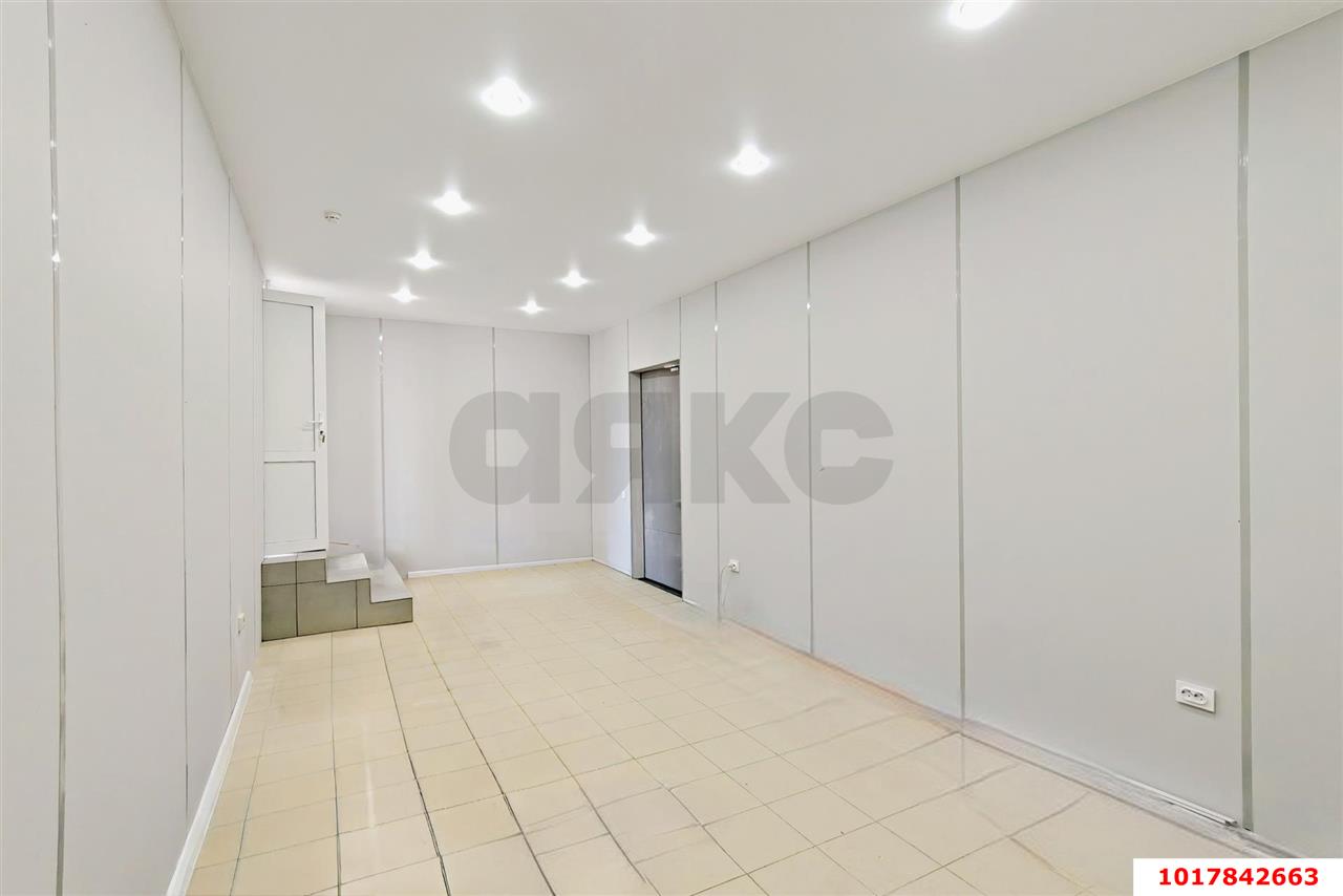 Фото №9: Торговое помещение <span class="whitespace-nowrap">175 м²</span>, <span class="whitespace-nowrap">1/1 эт.</span> - Краснодар, Карасунский внутригородской округ, мкр. Камвольно-суконный Комбинат, ул. Уральская, 83А