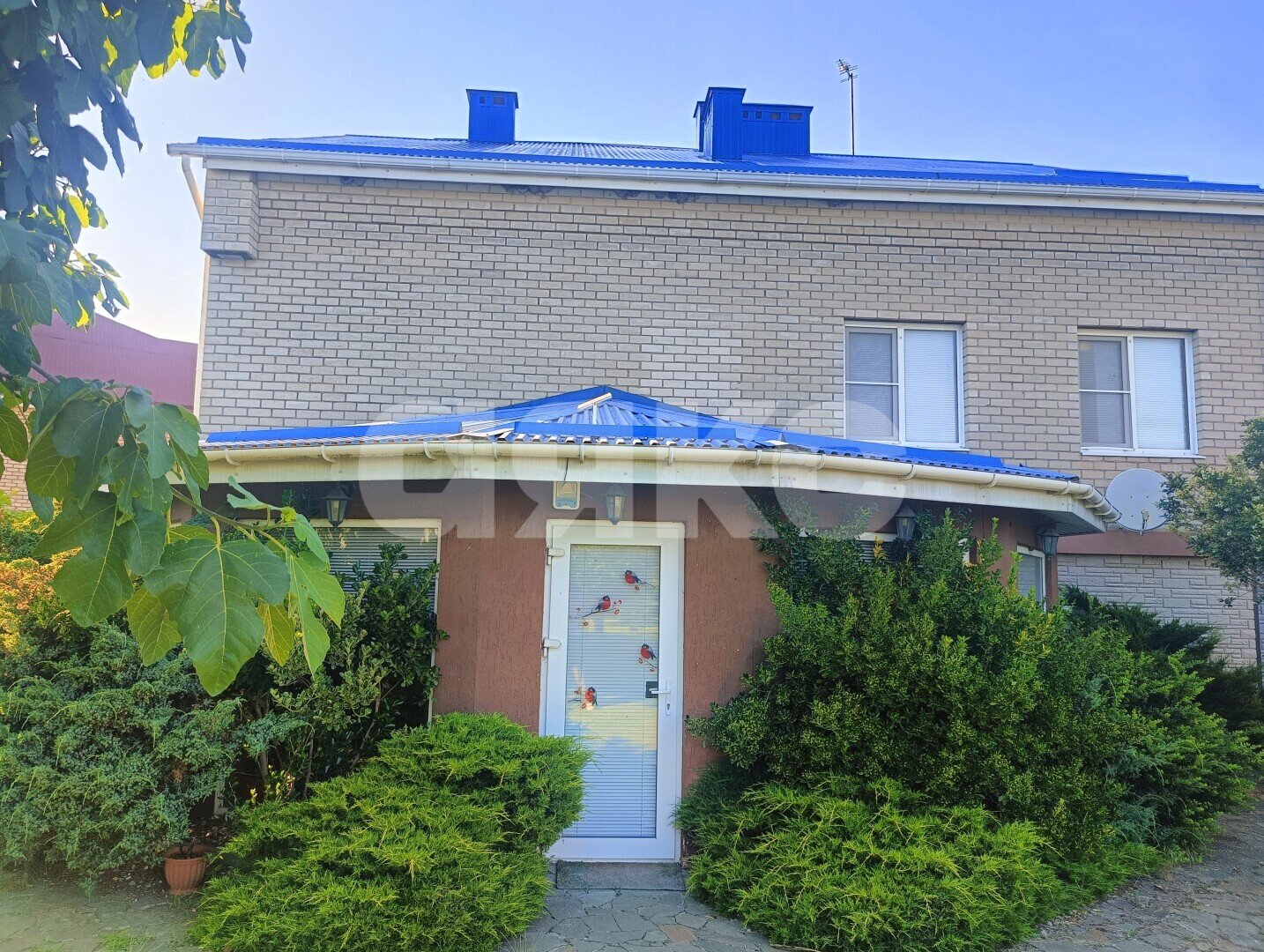 Фото №10: Коттедж <span class="whitespace-nowrap">327 м²</span> <span class="whitespace-nowrap">+ 10 сот.</span>, <span class="whitespace-nowrap">3 эт.</span> - Гостагаевская, ул. Южная