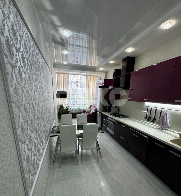 Фото №3: 2-комнатная квартира <span class="whitespace-nowrap">79 м²</span>, <span class="whitespace-nowrap">2/8 эт.</span> - Геленджик, Толстый Мыс, мкр. ЖК Черноморский, ул. Крымская, 19к3