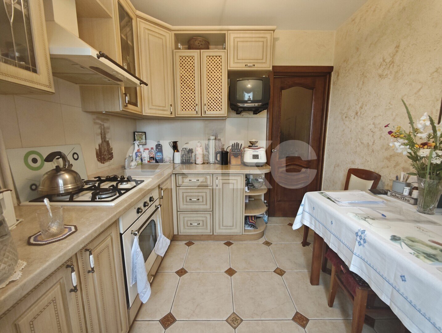 Фото №1: 1-комнатная квартира <span class="whitespace-nowrap">34 м²</span>, <span class="whitespace-nowrap">9/10 эт.</span> - Мариуполь, Жовтневый, мкр. Западный, пр-кт Строителей, 141