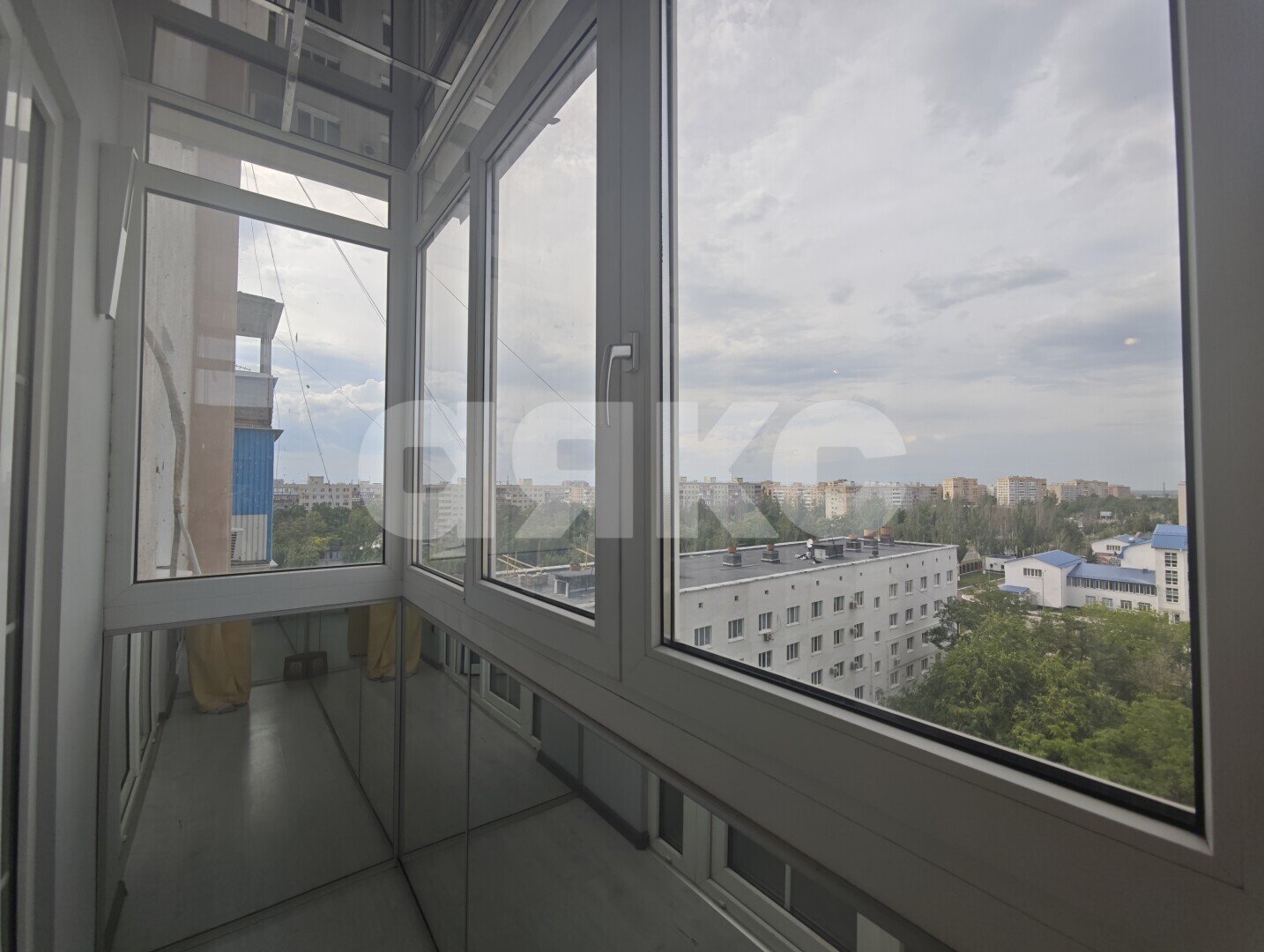 Фото №16: 2-комнатная квартира <span class="whitespace-nowrap">69 м²</span>, <span class="whitespace-nowrap">9/10 эт.</span> - Мариуполь, Жовтневый, мкр. Западный, пр-кт Строителей, 141