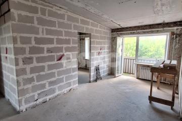 Фото №1: 3-комнатная квартира <span class="whitespace-nowrap">56 м²</span>, <span class="whitespace-nowrap">5/5 эт.</span> - Мариуполь, р. Жовтневый, пр-кт Нахимова, 194