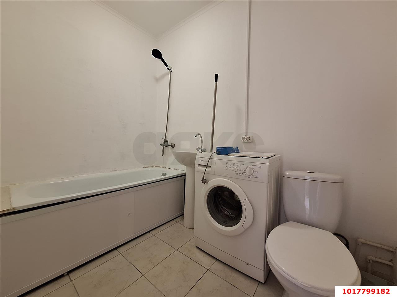 Фото №8: 1-комнатная квартира <span class="whitespace-nowrap">42 м²</span>, <span class="whitespace-nowrap">1/16 эт.</span> - Краснодар, Карасунский внутригородской округ, мкр. Почтовый, ул. имени Валерия Гассия, 21