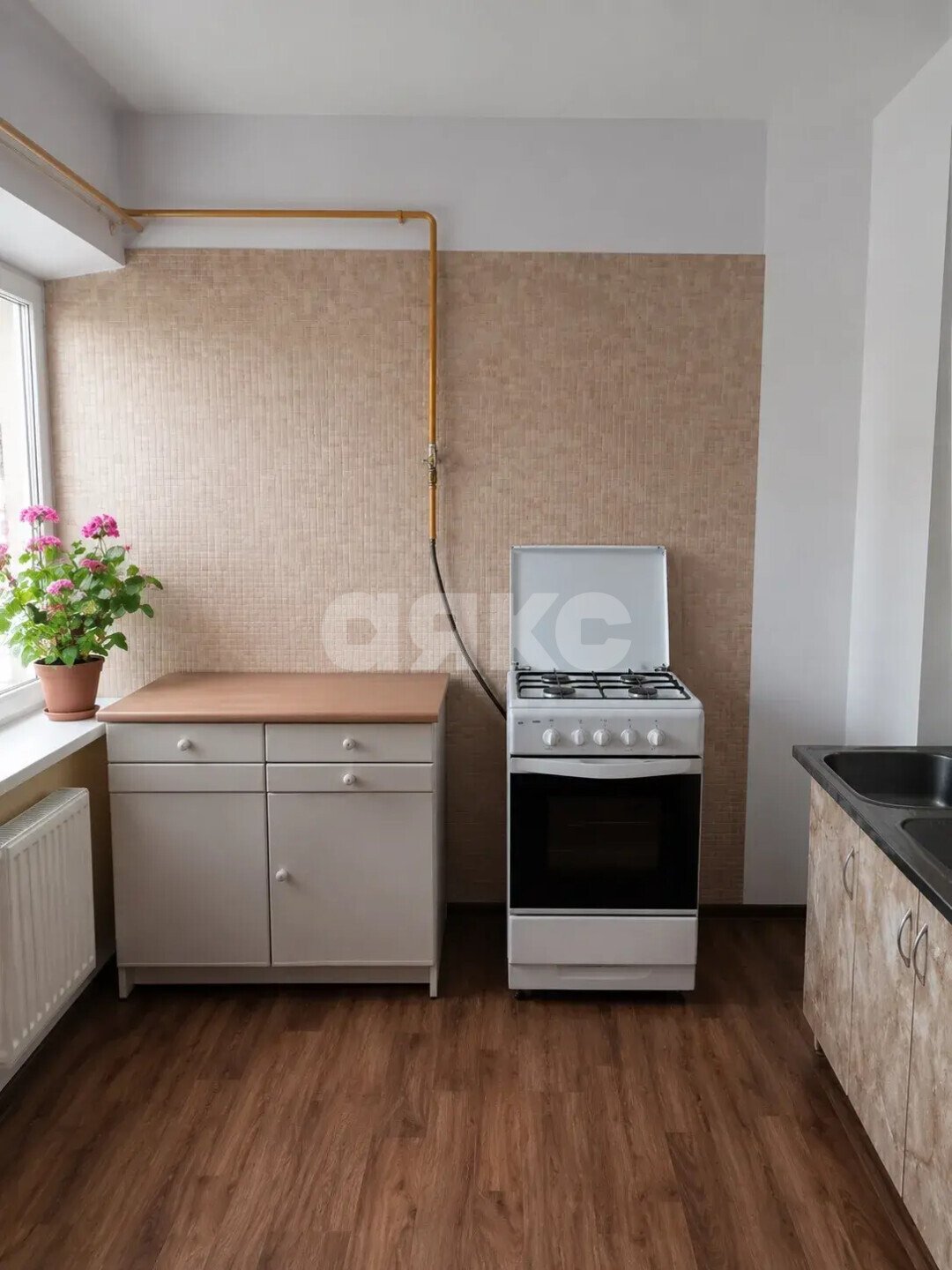 Фото №3: 2-комнатная квартира <span class="whitespace-nowrap">52 м²</span>, <span class="whitespace-nowrap">1/1 эт.</span> - Николаевская, ул. Красная, 51