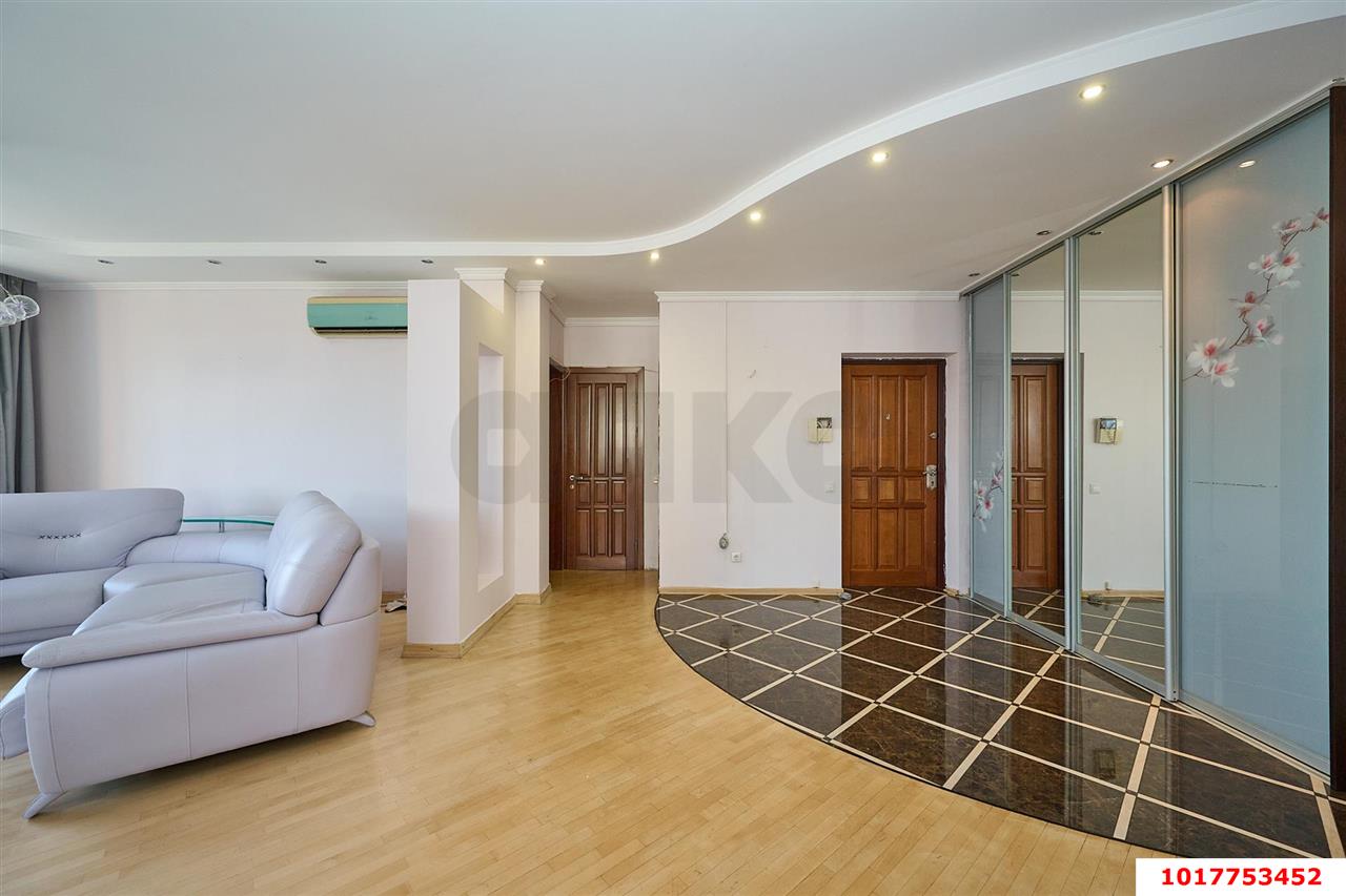 Фото №7: 3-комнатная квартира <span class="whitespace-nowrap">112 м²</span>, <span class="whitespace-nowrap">11/16 эт.</span> - Краснодар, Прикубанский внутригородской округ, Отделение № 1 совхоза Солнечный, мкр. Фестивальный, ул. Атарбекова, 5