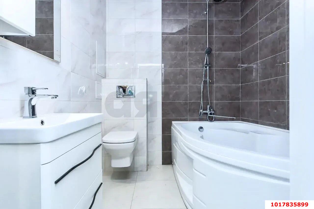 Фото №10: 2-комнатная квартира <span class="whitespace-nowrap">56 м²</span>, <span class="whitespace-nowrap">8/24 эт.</span> - Краснодар, Карасунский внутригородской округ, Гидростроителей, мкр. жилой комплекс 7 Вершин, ул. имени Снесарева, 10/1