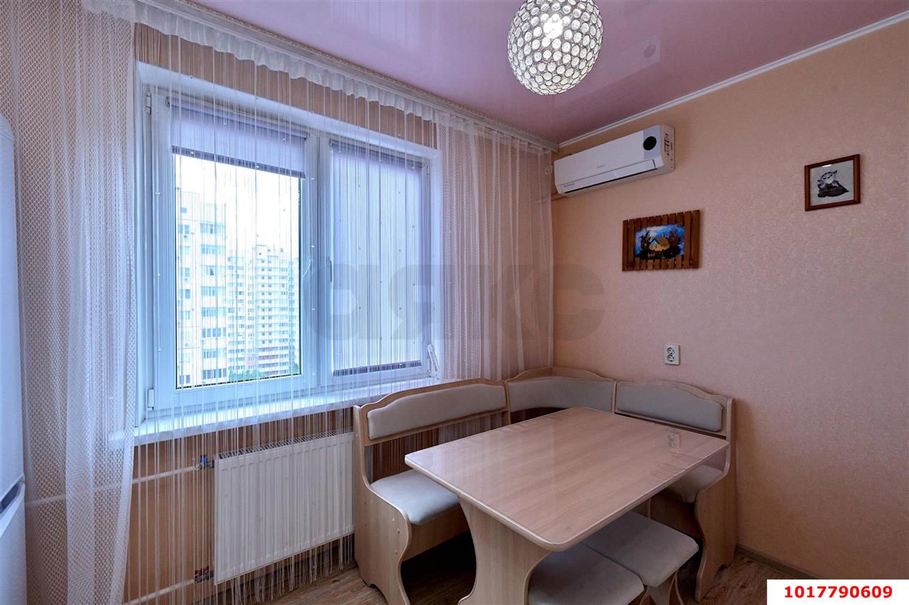 Фото №3: 2-комнатная квартира <span class="whitespace-nowrap">65 м²</span>, <span class="whitespace-nowrap">11/16 эт.</span> - Краснодар, Прикубанский внутригородской округ, мкр. Московский, ул. имени Николая Семеновича Котлярова, 15/1