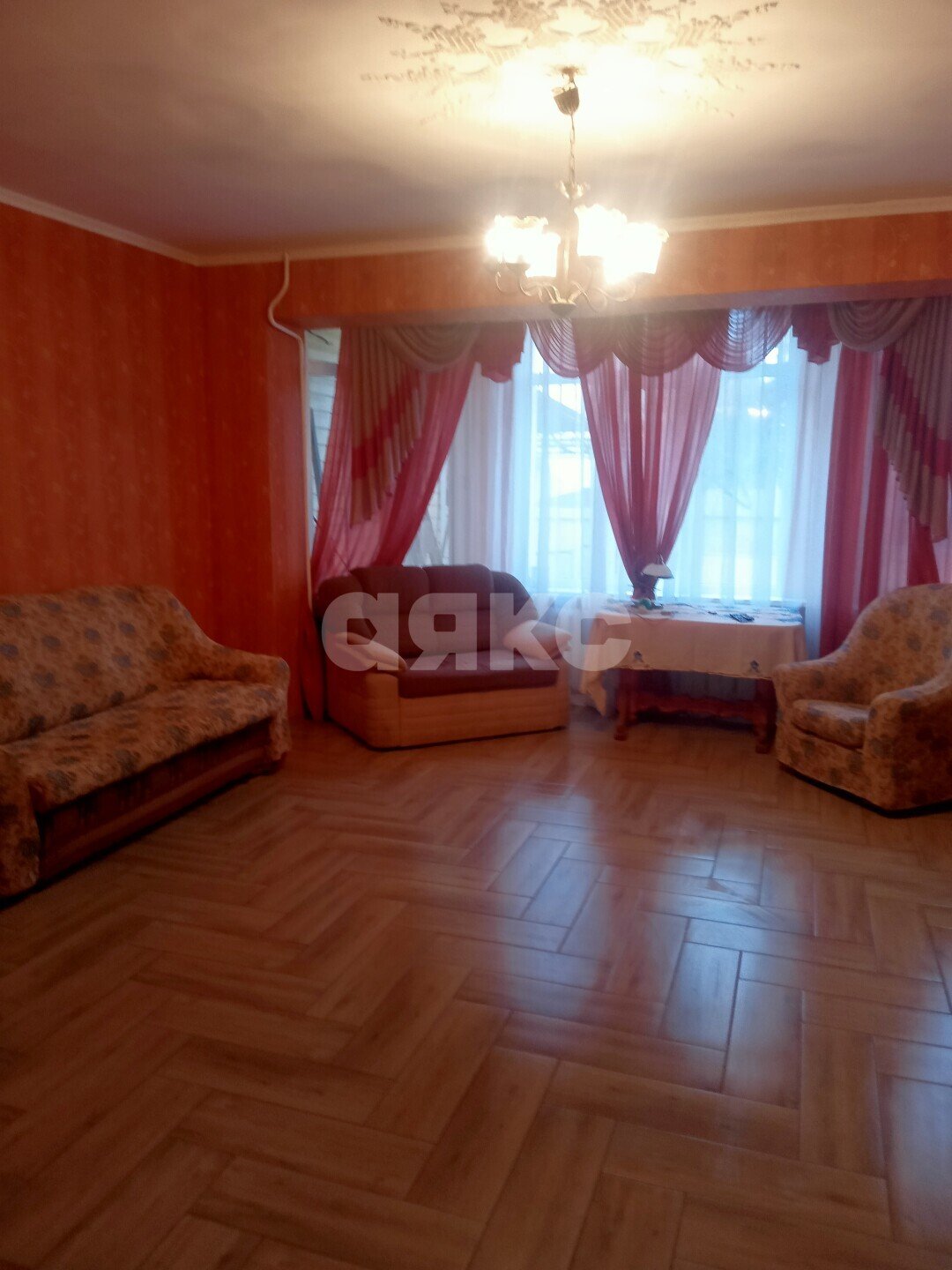 Фото №5: Дом <span class="whitespace-nowrap">204 м²</span> <span class="whitespace-nowrap">+ 4 сот.</span>, <span class="whitespace-nowrap">3 эт.</span> - Анапа, ул. Тургенева, 261А