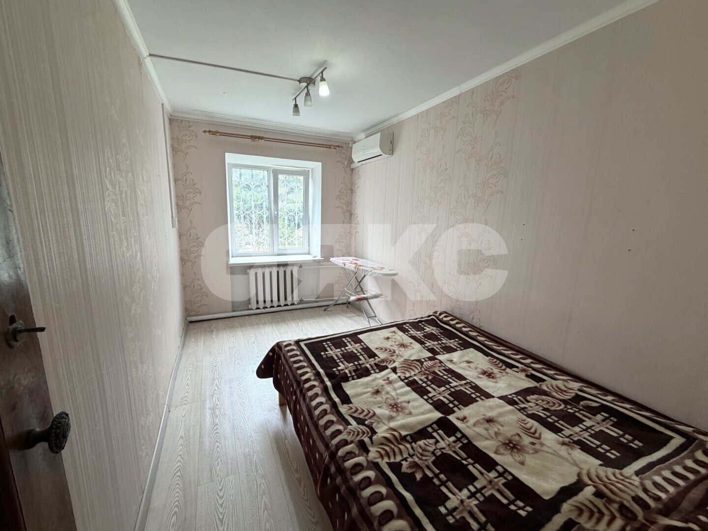 Фото №4: 2-комнатная квартира <span class="whitespace-nowrap">44 м²</span>, <span class="whitespace-nowrap">1/3 эт.</span> - Геленджик, мкр. Толстый Мыс, ул. Красногвардейская, 81