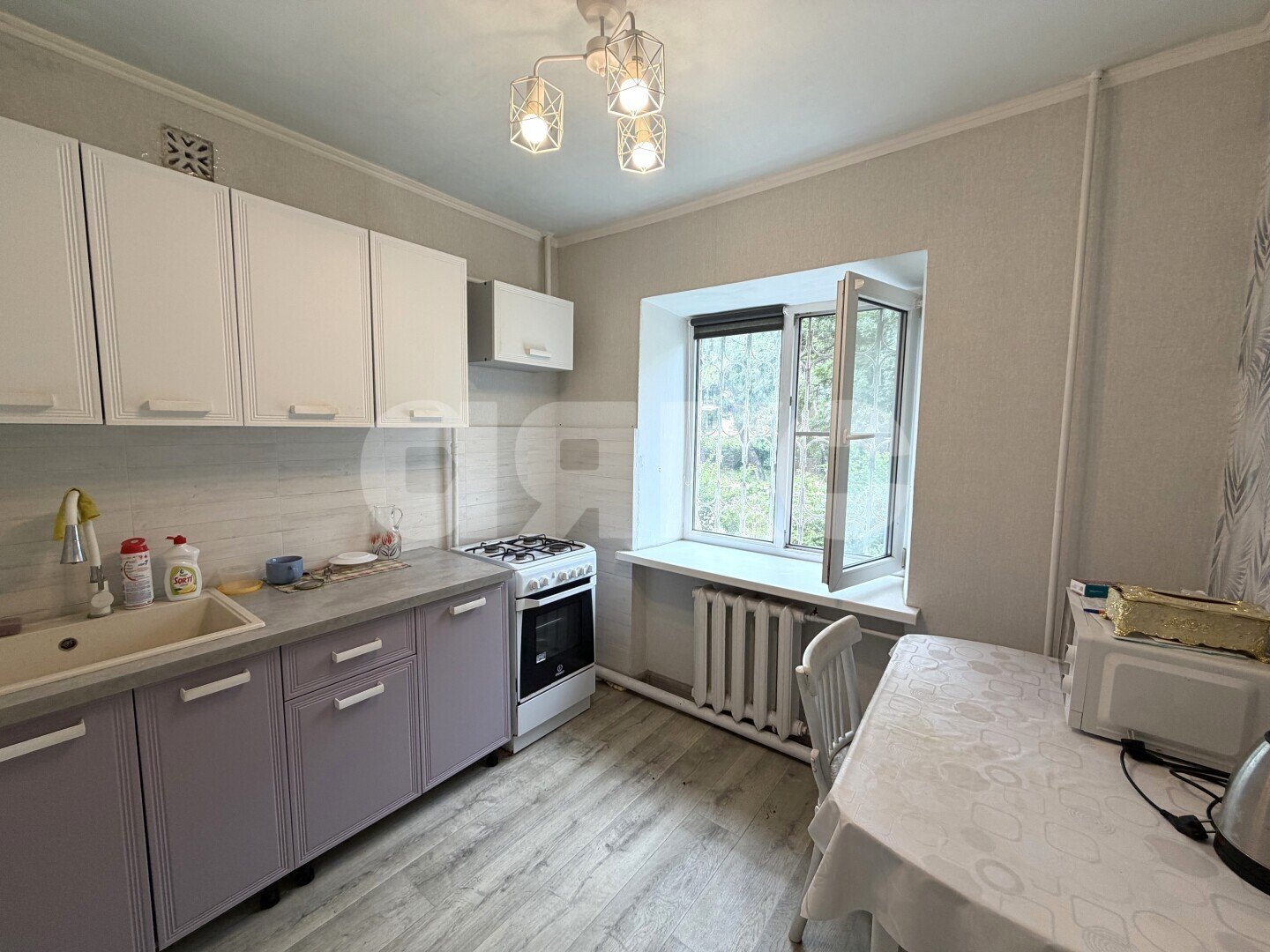 Фото №2: 2-комнатная квартира <span class="whitespace-nowrap">44 м²</span>, <span class="whitespace-nowrap">1/3 эт.</span> - Геленджик, мкр. Толстый Мыс, ул. Красногвардейская, 81