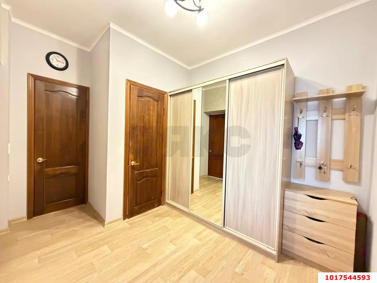 Фото №8: 1-комнатная квартира <span class="whitespace-nowrap">72 м²</span>, <span class="whitespace-nowrap">2/5 эт.</span> - Краснодар, Прикубанский внутригородской округ, мкр. Музыкальный, ул. Аксайская, 44