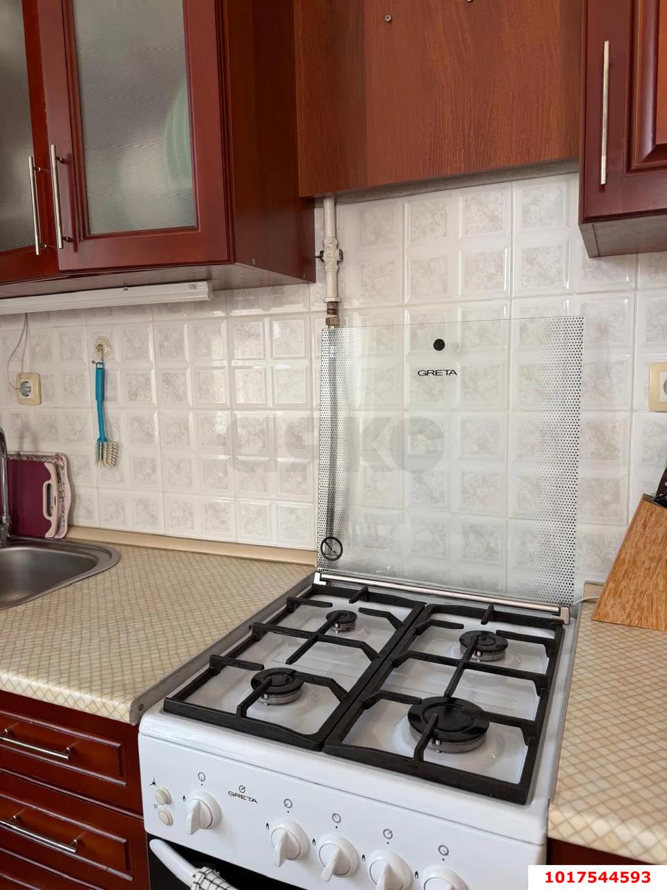 Фото №6: 1-комнатная квартира <span class="whitespace-nowrap">72 м²</span>, <span class="whitespace-nowrap">2/5 эт.</span> - Краснодар, Прикубанский внутригородской округ, мкр. Музыкальный, ул. Аксайская, 44