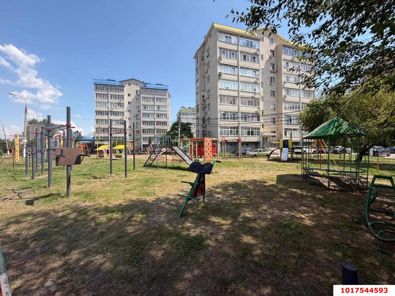 Фото №12: 1-комнатная квартира <span class="whitespace-nowrap">72 м²</span>, <span class="whitespace-nowrap">2/5 эт.</span> - Краснодар, Прикубанский внутригородской округ, мкр. Музыкальный, ул. Аксайская, 44