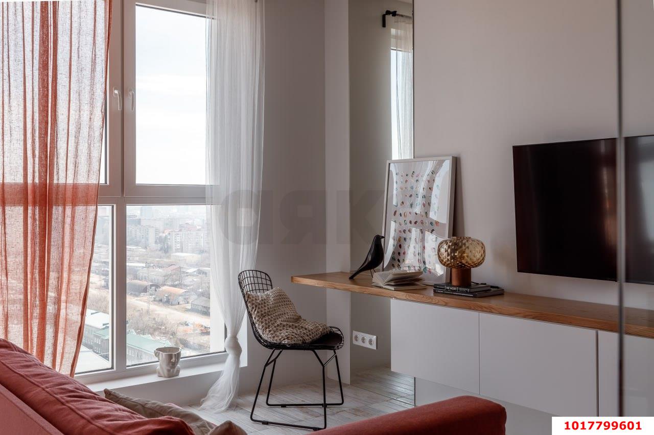 Фото №3: 1-комнатная квартира <span class="whitespace-nowrap">42 м²</span>, <span class="whitespace-nowrap">22/24 эт.</span> - Краснодар, Центральный внутригородской округ, Центральный, мкр. ЖК Большой, ул. Красная, 176лит5/4