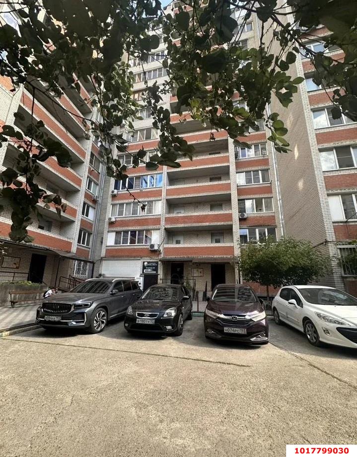 Фото №8: 1-комнатная квартира <span class="whitespace-nowrap">52 м²</span>, <span class="whitespace-nowrap">6/12 эт.</span> - Краснодар, Карасунский внутригородской округ, мкр. Гидростроителей, ул. имени Игнатова, 2