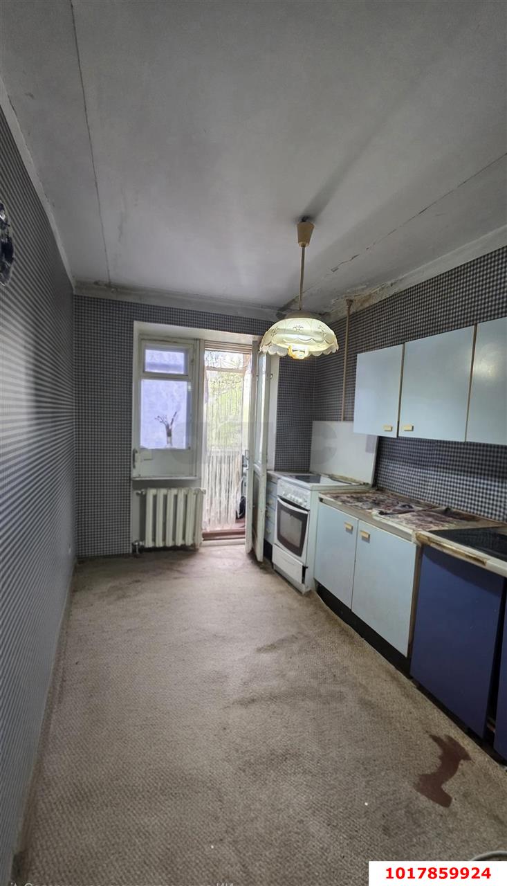 Фото №3: 4-комнатная квартира <span class="whitespace-nowrap">85 м²</span>, <span class="whitespace-nowrap">3/9 эт.</span> - Краснодар, Центральный внутригородской округ, мкр. Черёмушки, ул. Стасова, 119