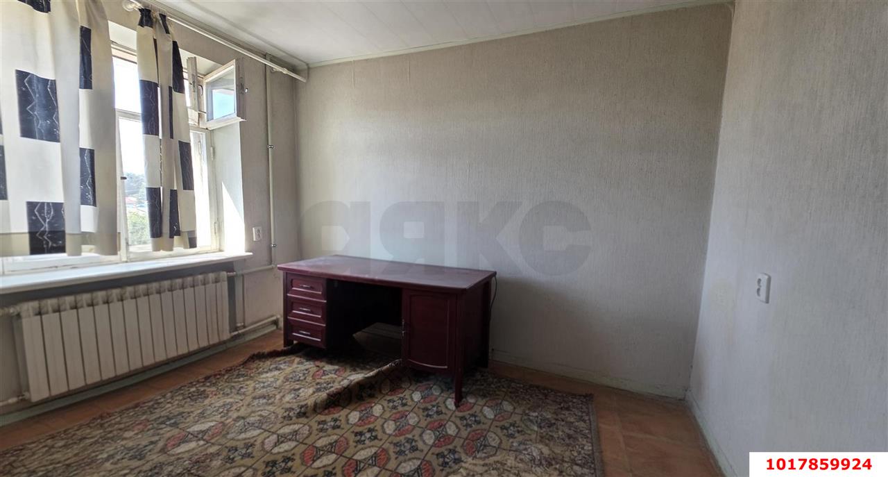 Фото №5: 4-комнатная квартира <span class="whitespace-nowrap">85 м²</span>, <span class="whitespace-nowrap">3/9 эт.</span> - Краснодар, Центральный внутригородской округ, мкр. Черёмушки, ул. Стасова, 119