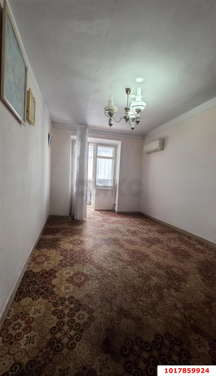 Фото №6: 4-комнатная квартира <span class="whitespace-nowrap">85 м²</span>, <span class="whitespace-nowrap">3/9 эт.</span> - Краснодар, Центральный внутригородской округ, мкр. Черёмушки, ул. Стасова, 119