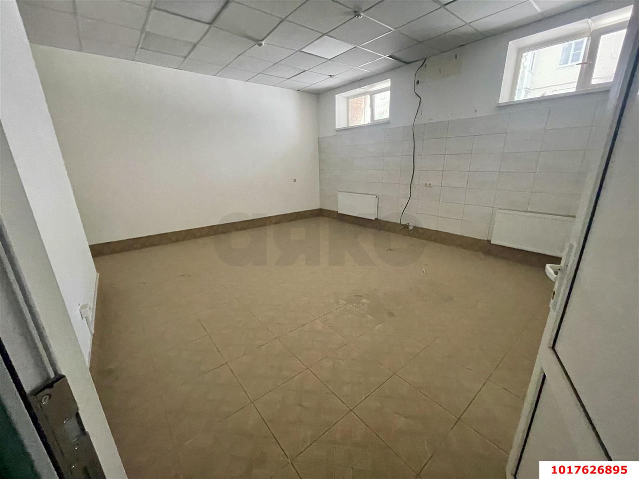 Фото №10: Офисное помещение <span class="whitespace-nowrap">89 м²</span>, <span class="whitespace-nowrap">-1/5 эт.</span> - Краснодар, Прикубанский внутригородской округ, мкр. Музыкальный, ул. имени Сергея Есенина, 94