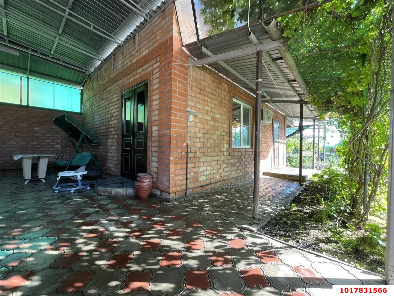 Фото №15: Дом <span class="whitespace-nowrap">209 м²</span> <span class="whitespace-nowrap">+ 10 сот.</span>, <span class="whitespace-nowrap">2 эт.</span> - Ленинградская, ул. Заречная, 9
