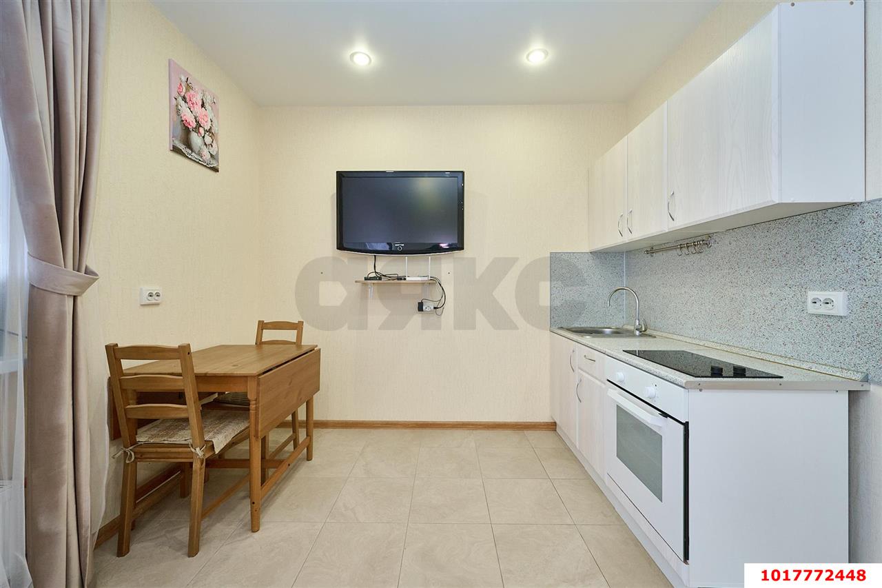 Фото №8: Студия <span class="whitespace-nowrap">34 м²</span>, <span class="whitespace-nowrap">10/10 эт.</span> - Краснодар, Прикубанский внутригородской округ, Славянский, мкр. Светлоград, ул. Красных Партизан, 1/4к8