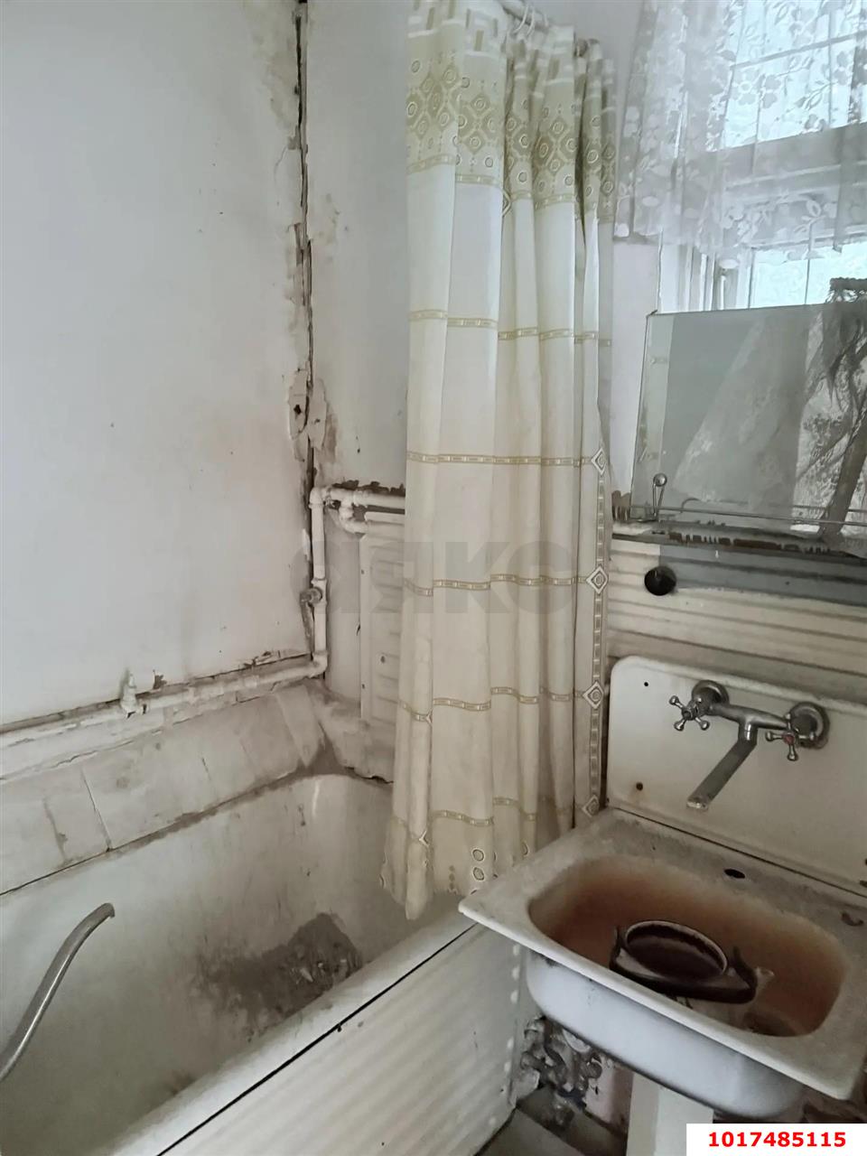 Фото №10: Дом <span class="whitespace-nowrap">31 м²</span> <span class="whitespace-nowrap">+ 2 сот.</span>, <span class="whitespace-nowrap">1 эт.</span> - Краснодар, Западный внутригородской округ, мкр. Центральный, ул. Фрунзе, 91