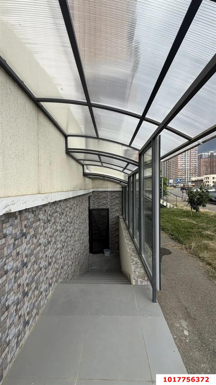 Фото №4: Торговое помещение <span class="whitespace-nowrap">37 м²</span>, <span class="whitespace-nowrap">-1/9 эт.</span> - Краснодар, Прикубанский внутригородской округ, мкр. жилой комплекс Лиговский, ул. Героя Пешкова, 3