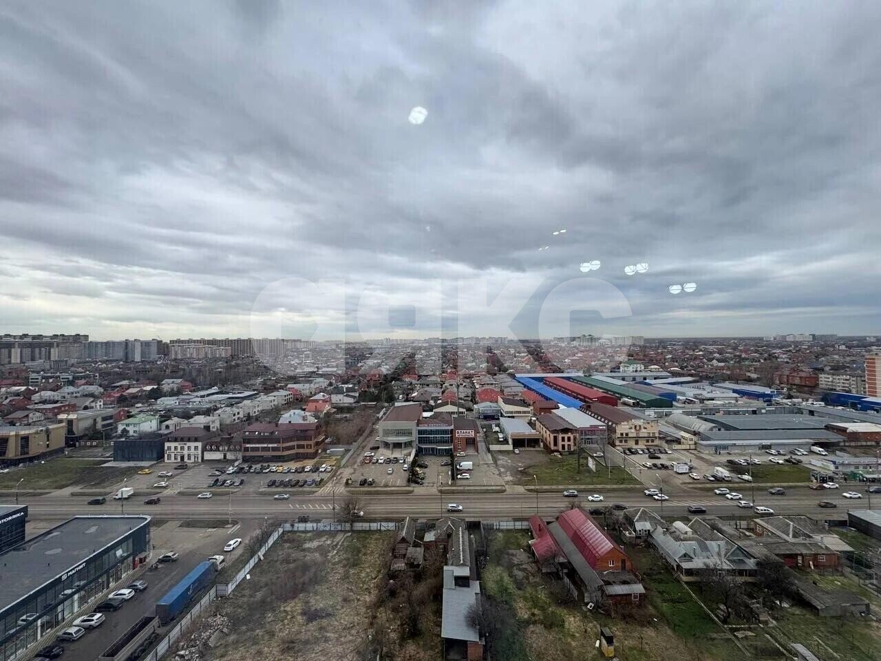 Фото №8: 1-комнатная квартира <span class="whitespace-nowrap">39 м²</span>, <span class="whitespace-nowrap">17/19 эт.</span> - Краснодар, Прикубанский внутригородской округ, Калинино, Завод Радиоизмерительных Приборов, мкр. ЖК Акварели-2, ул. Тепличная, 62/1к6