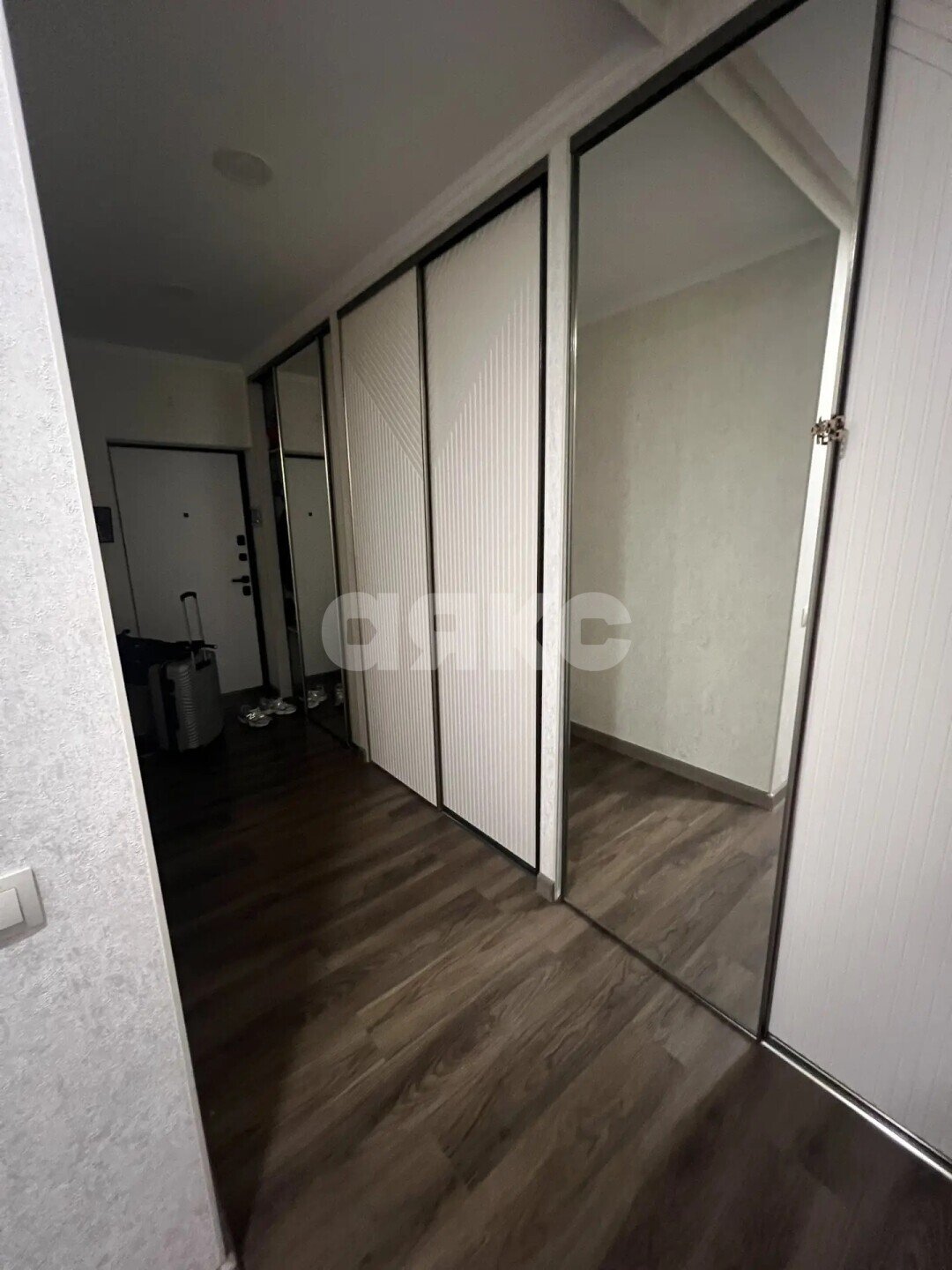 Фото №18: 3-комнатная квартира <span class="whitespace-nowrap">95 м²</span>, <span class="whitespace-nowrap">11/24 эт.</span> - Краснодар, Карасунский внутригородской округ, мкр. Камвольно-суконный Комбинат, ул. Онежская, 1